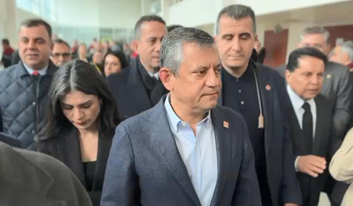 İBB davasında 2. gün! İmamoğlu bugün konuşacak mı? 2. celse sandalye kriziyle başladı! İmamoğlu Bakan Gürlek'i hedef aldı: Bedelini siz ödersiniz! 2