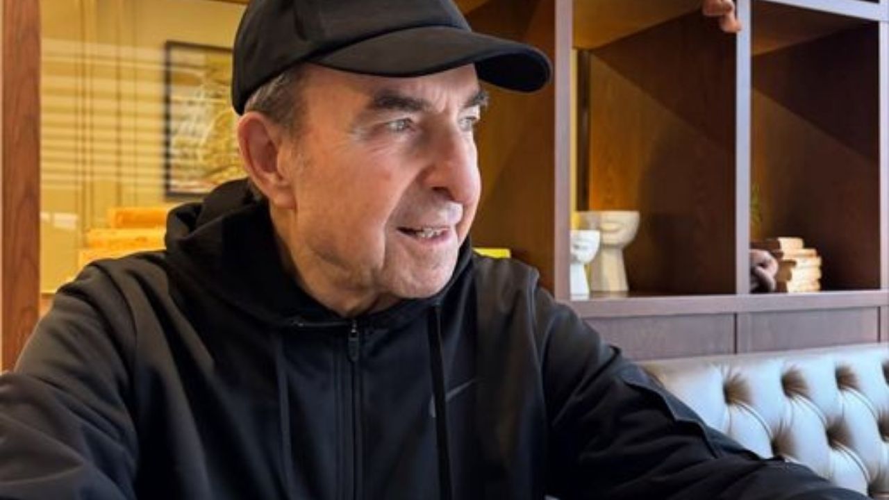 Arka Sokaklar'ın Rıza Baba'sı korkuttu! Zafer Ergin hastaneye kaldırıldı 1