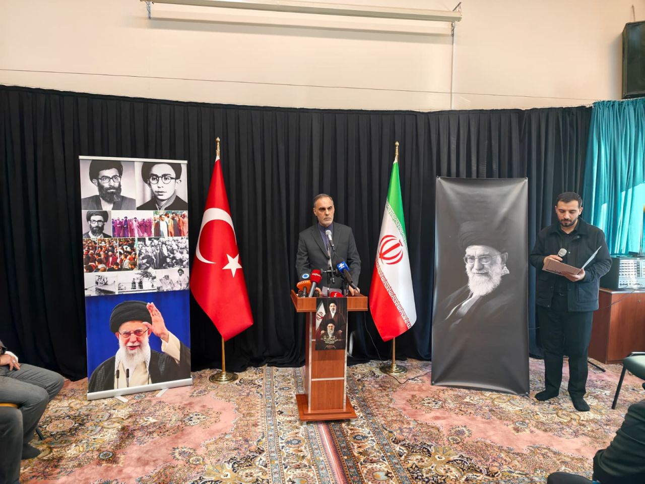 Ankara'nın İran Büyükelçiliği'nde Hamaney için anma töreni 1