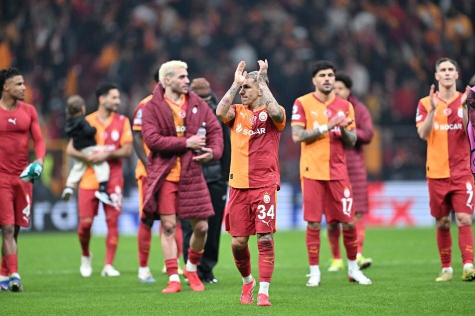 Galatasaray Avrupa'da yeniden tarih yazıyor! Okan Buruk Şampiyonlar Ligi'nde çeyrek finalin ucunda 4