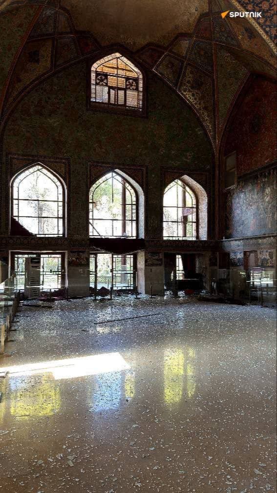 Savaşın yıkıcı yüzü: Ortak kültürümüzün izleri siliniyor! İsfahan'daki tarihi Çehel Sütun Sarayı hedef alındı! 4