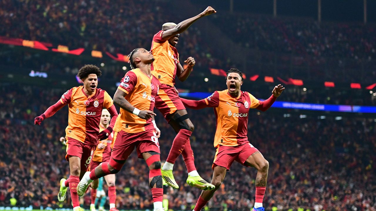 Galatasaraylı futbolcu hakkında ilginç iddia: 'Pavyoncu' 4