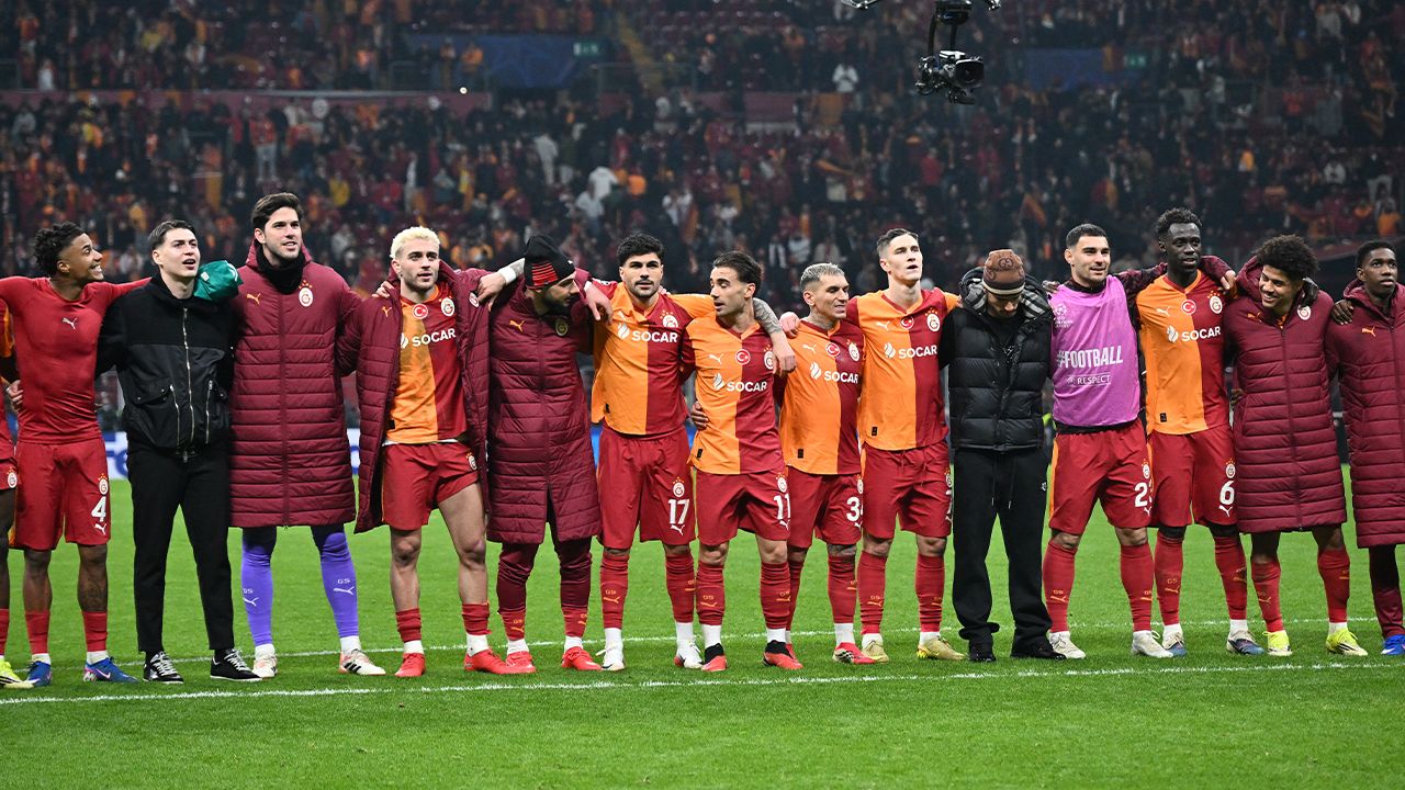 Galatasaraylı futbolcu hakkında ilginç iddia: 'Pavyoncu' 6