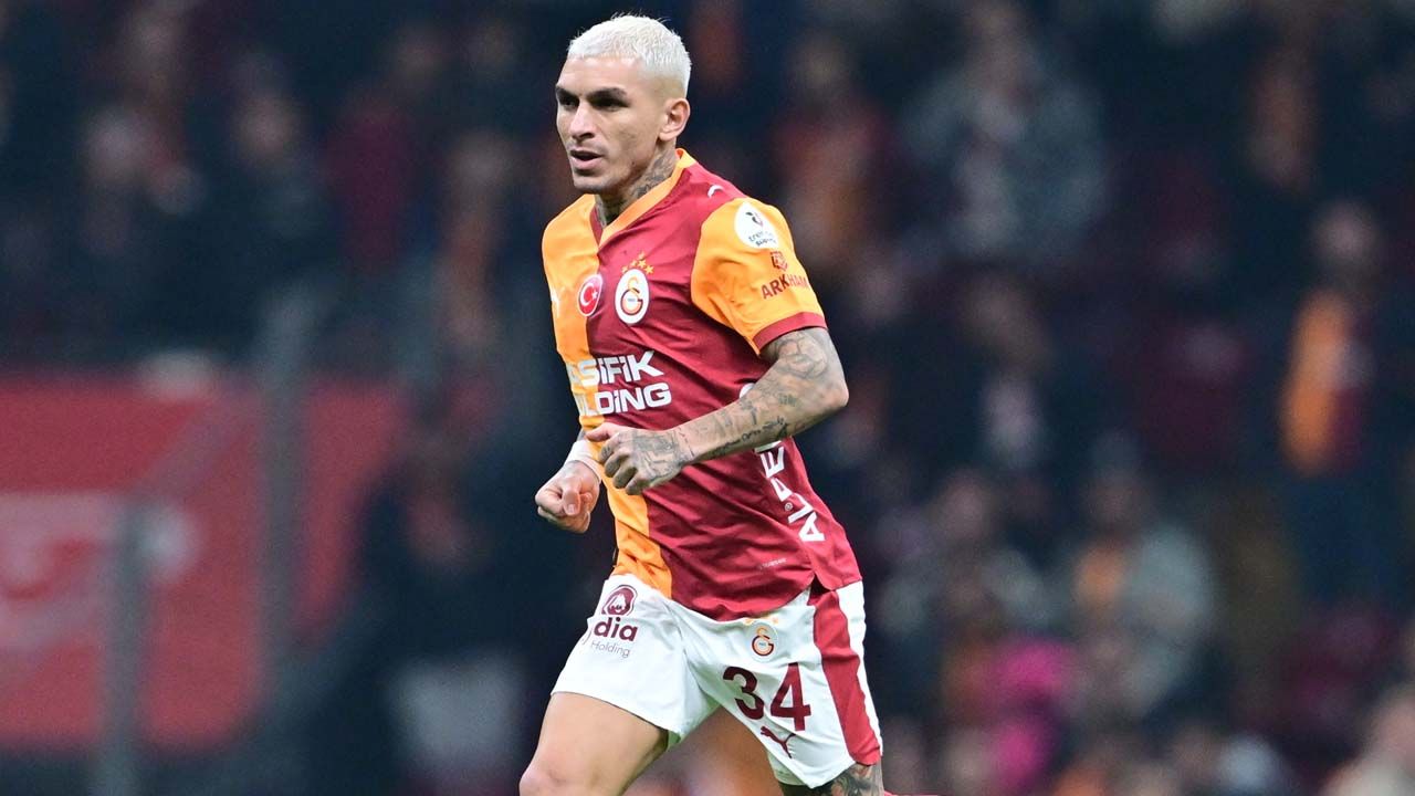Galatasaray'ın Başakşehir maçı ilk 11'i belli oldu! Okan Buruk kadroda son kararı verdi 14