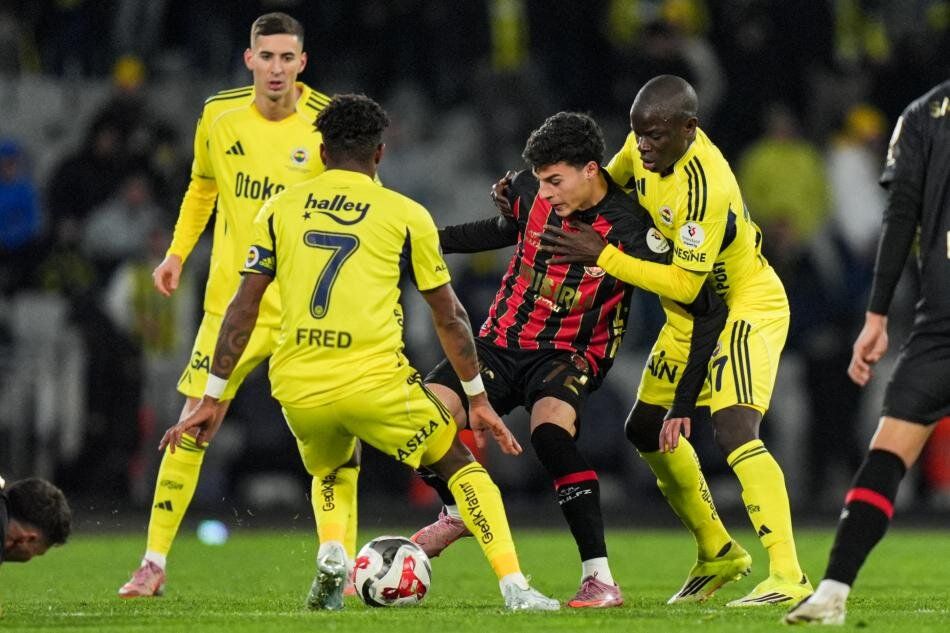 Rıdvan Dilmen büyük tehlike öncesi Fenerbahçe'yi uyardı: "Haftaya taraftar tribüne başka amaçla gelecek" 1