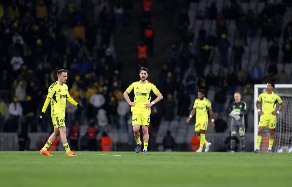 Rıdvan Dilmen büyük tehlike öncesi Fenerbahçe'yi uyardı: "Haftaya taraftar tribüne başka amaçla gelecek" 6