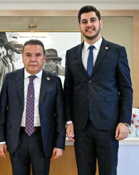 Antalya Büyükşehir Belediyesi'nde şok iddia: Meclis üyesi Taylan Şanlı, genç kadına korku dolu anlar yaşattı! 5