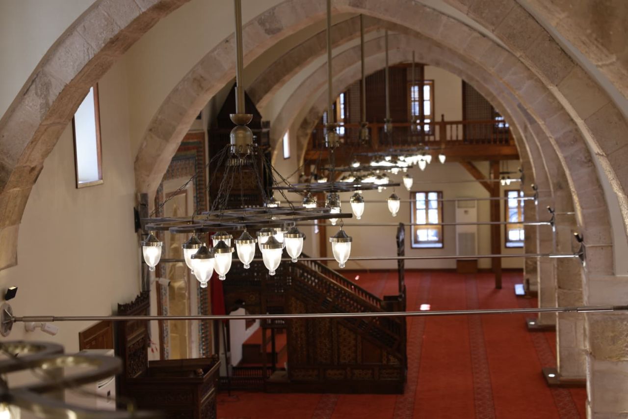 Depremde ağır hasar görmüştü: Asırlık emanet cemaatiyle kavuştu! Kahramanmaraş Ulu Camii Kadir Gecesi'nde yeniden ibadete açıldı 3
