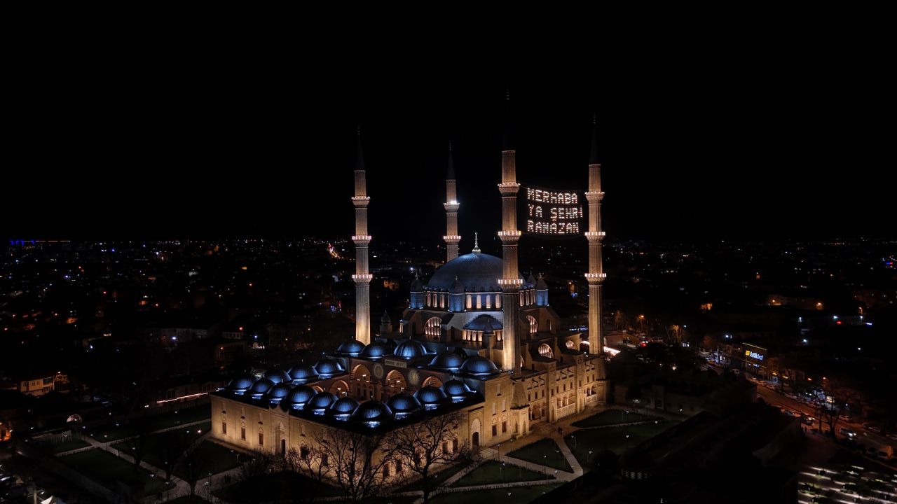 Selimiye Camii Kadir Gecesi'nde doldu taştı 4