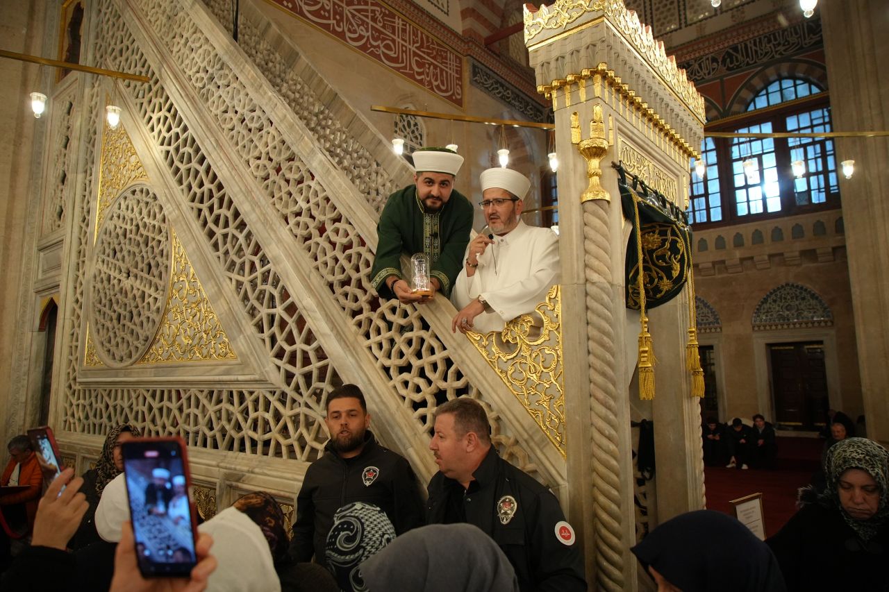 Selimiye Camii Kadir Gecesi'nde doldu taştı 6