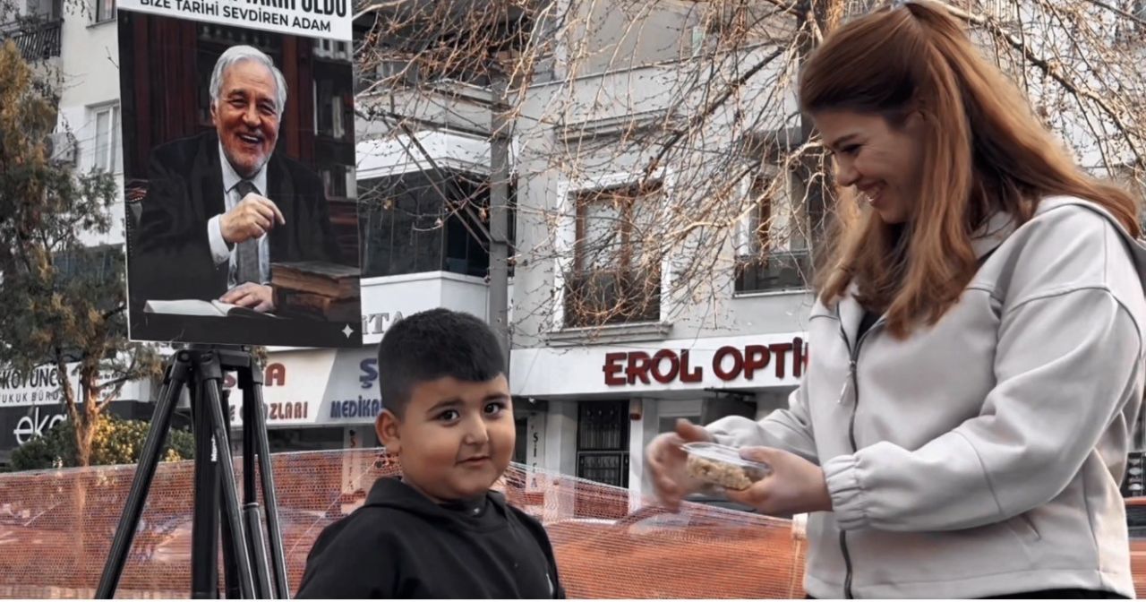 Manisa'da esnaftan İlber Ortaylı için helva hayrı 4