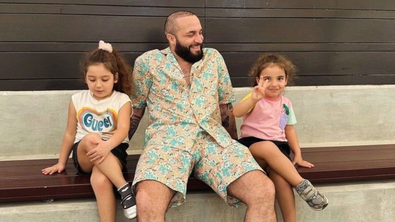 Berkay Şahin kesenin ağzını açtı! 3'üncü kez hamile olan eşine 55 milyonluk hediye... 2