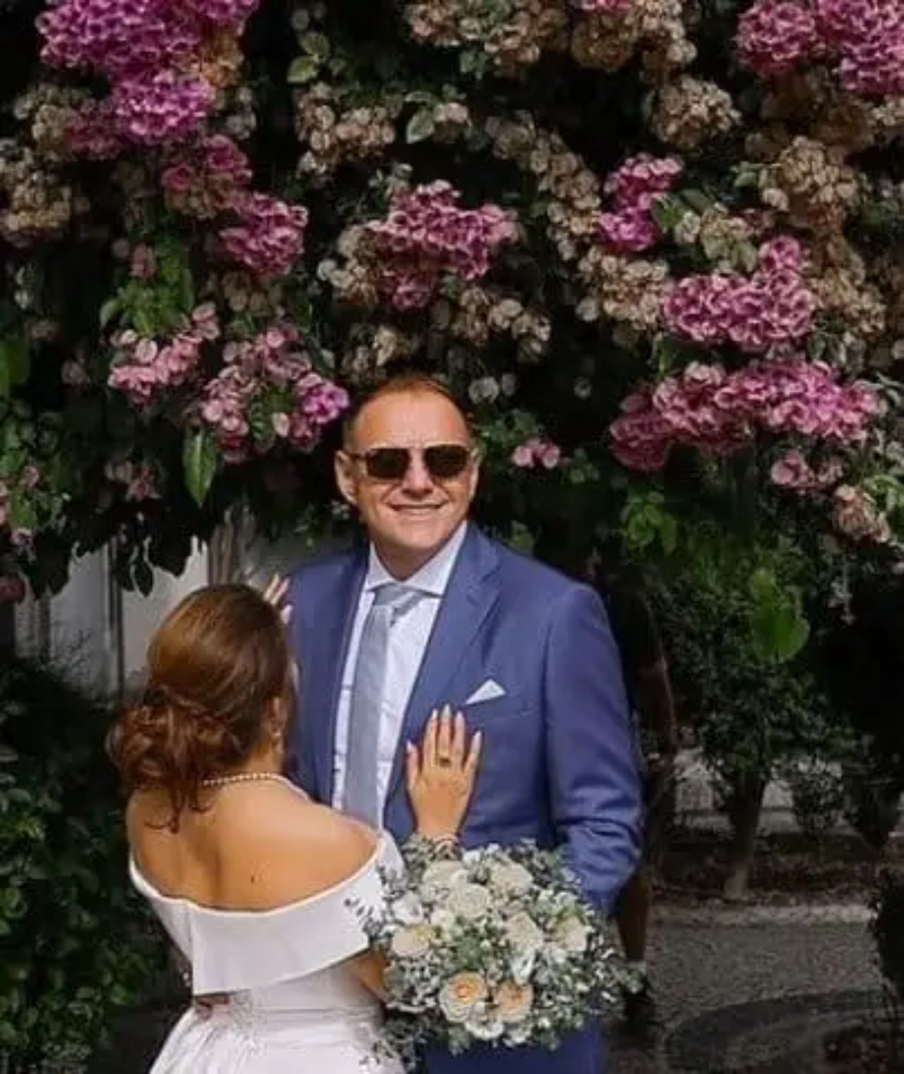 Trajik son...Medya devinin varisi hamile eşiyle birlikte uçak kazasında hayatını kaybetti 1