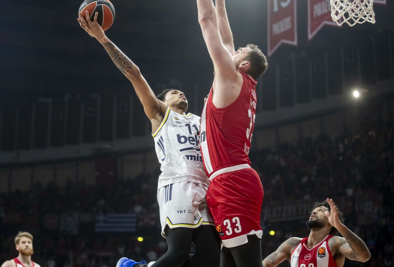 Fenerbahçe Beko Euroleague'de kan kaybediyor: Olympiakos'a 104-87 mağlup oldu, üst üste 2. maçında kayıp yaşadı 4