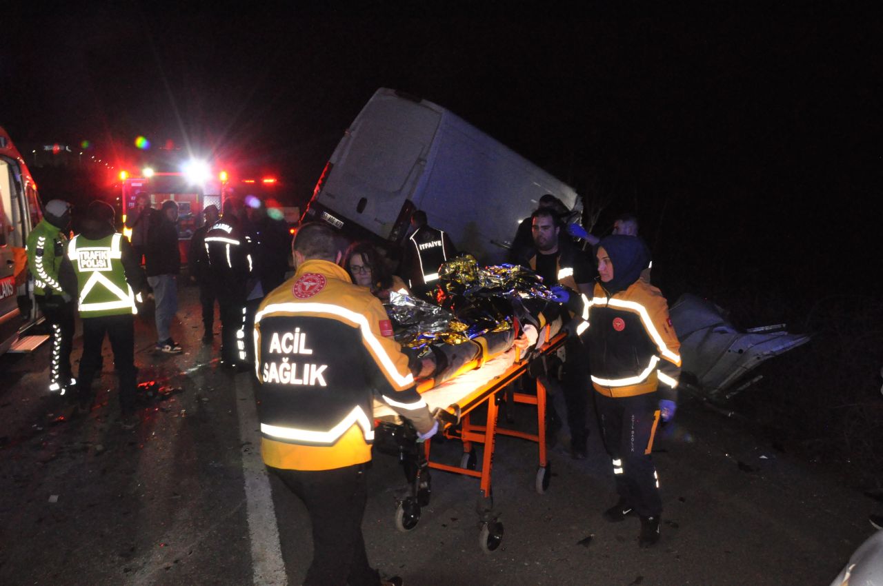 Edirne'de feci kaza: 2 ölü, 1 yaralı 3