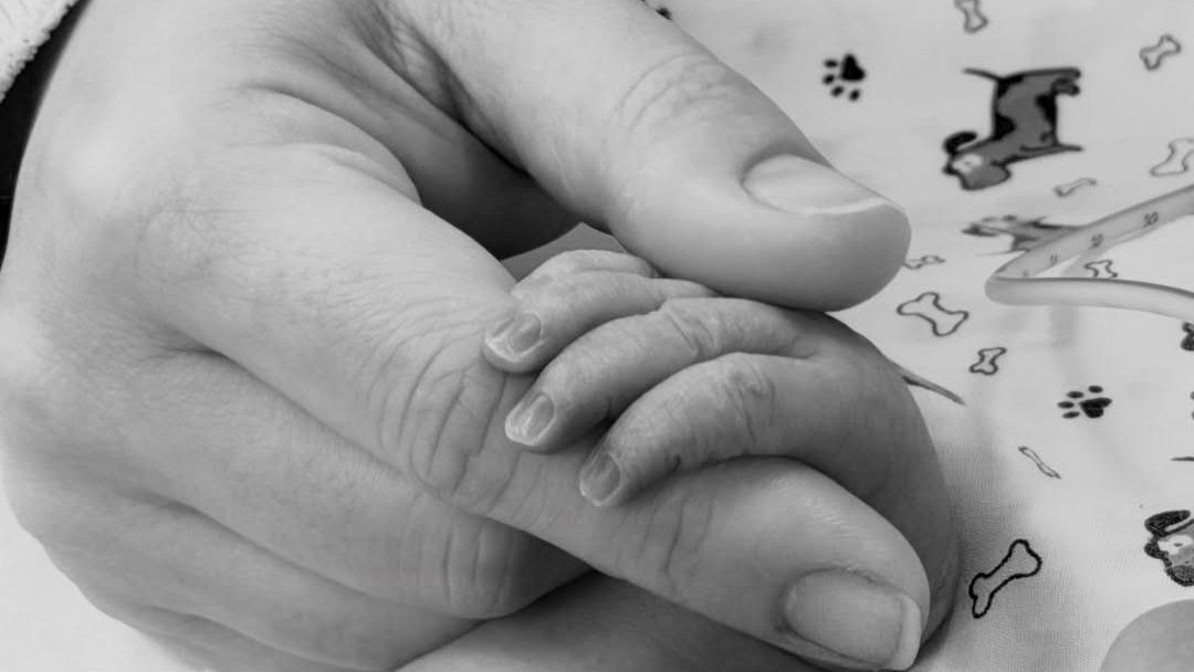 Geçen yıl bebeğini kaybetmişti: Bu kez herkesten gizledi! Ege Kökenli anne oldu 6