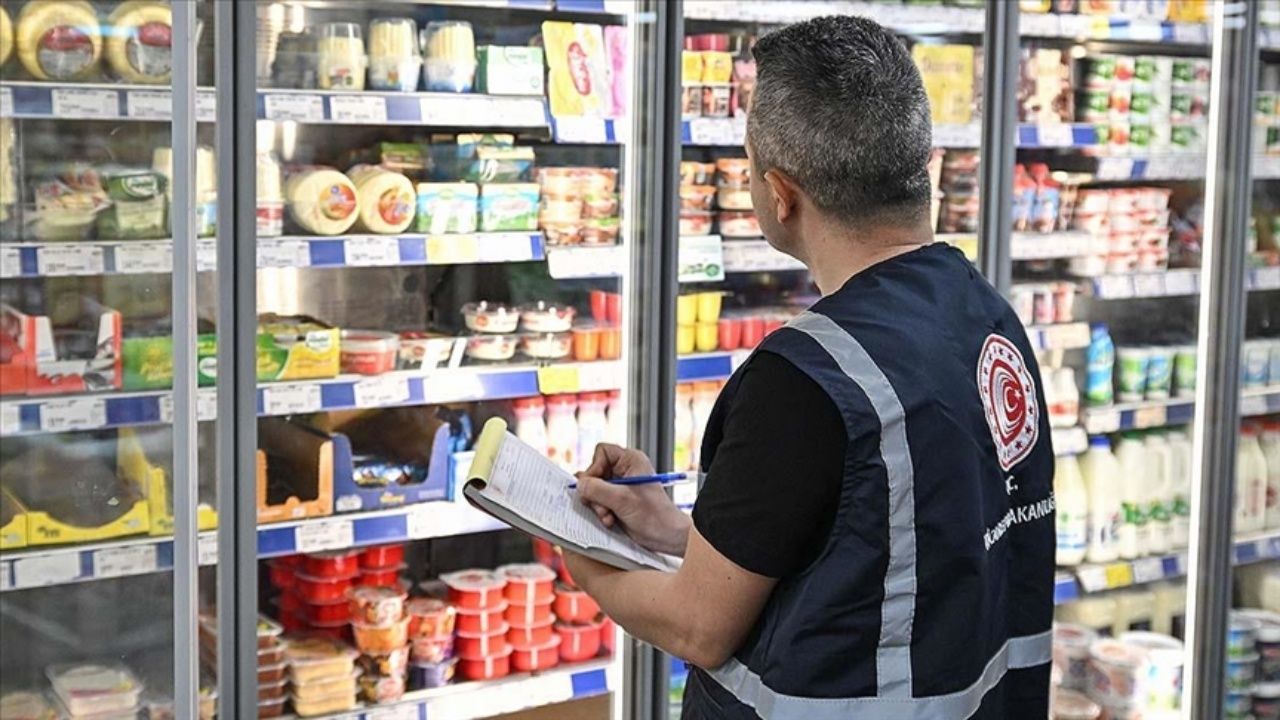 Ticaret Bakanlığı fiyat istikrarı için dev paketi açıkladı: Gıda arzını korumak ve enflasyonu düşürmek için eş zamanlı müdahale başladı 6