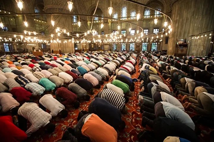 2026 BAYRAM NAMAZI SAAT KAÇTA? Diyanet İstanbul, Ankara, İzmir Bayram Namazı vakitleri listesi! Diyanet il il Ramazan Bayramı namaz vakitleri listesini açıkladı 5