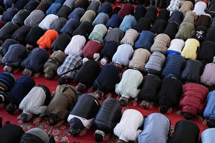 2026 BAYRAM NAMAZI SAAT KAÇTA? Diyanet İstanbul, Ankara, İzmir Bayram Namazı vakitleri listesi! Diyanet il il Ramazan Bayramı namaz vakitleri listesini açıkladı 11