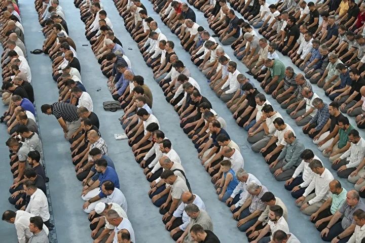2026 BAYRAM NAMAZI SAAT KAÇTA? Diyanet İstanbul, Ankara, İzmir Bayram Namazı vakitleri listesi! Diyanet il il Ramazan Bayramı namaz vakitleri listesini açıkladı 1