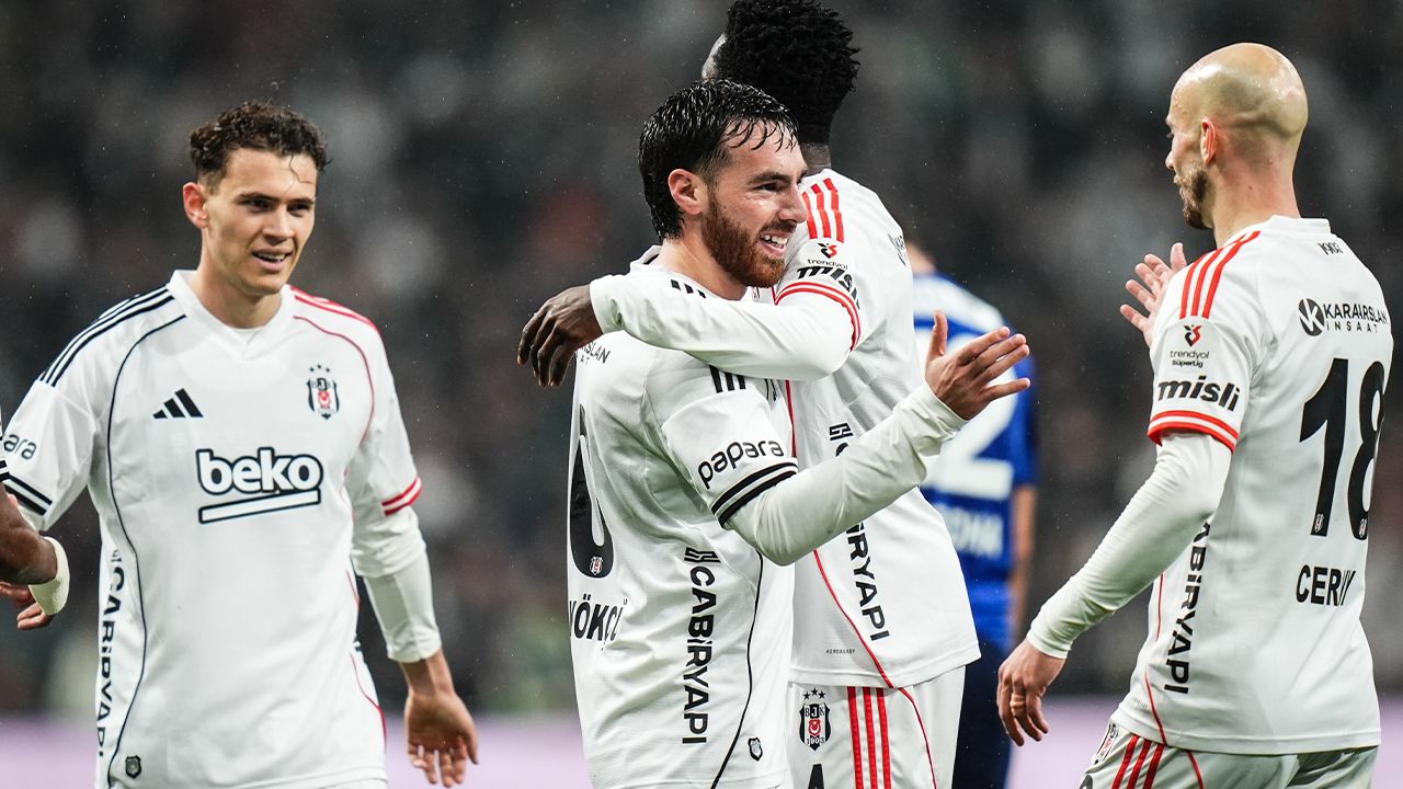 Sergen Yalçın'dan 2 futbolcuya büyük övgü 10