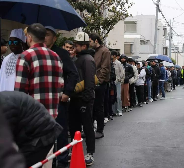 Tokyo'da bayram coşkusu, Mescid-i Aksa'da hüzün: Japonya'da bayram namazı 5 kez kılındı! 4