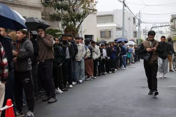 Tokyo'da bayram coşkusu, Mescid-i Aksa'da hüzün: Japonya'da bayram namazı 5 kez kılındı! 5