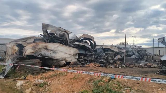 Antalya'da bayram sabahı facia: Anne ve 5 çocuğu yangında can verdi! Yürek burkan detay... 5