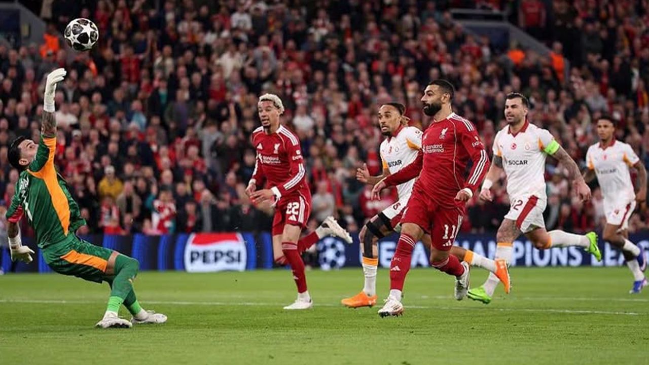 3 Premier Lig takımı Uğurcan Çakır'ı istiyor 4
