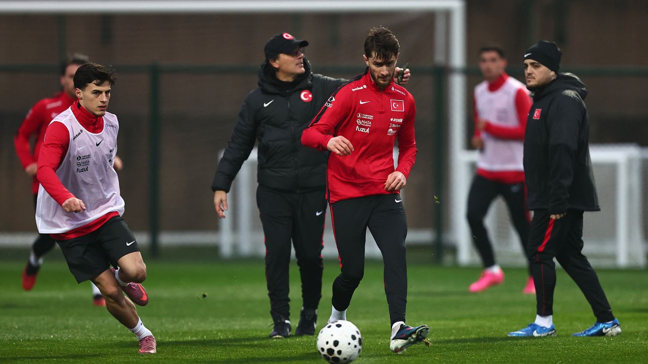 A Milli Takım'da Romanya öncesi alarm! Barış Alper Yılmaz ve Uğurcan Çakır bilmecesi 3