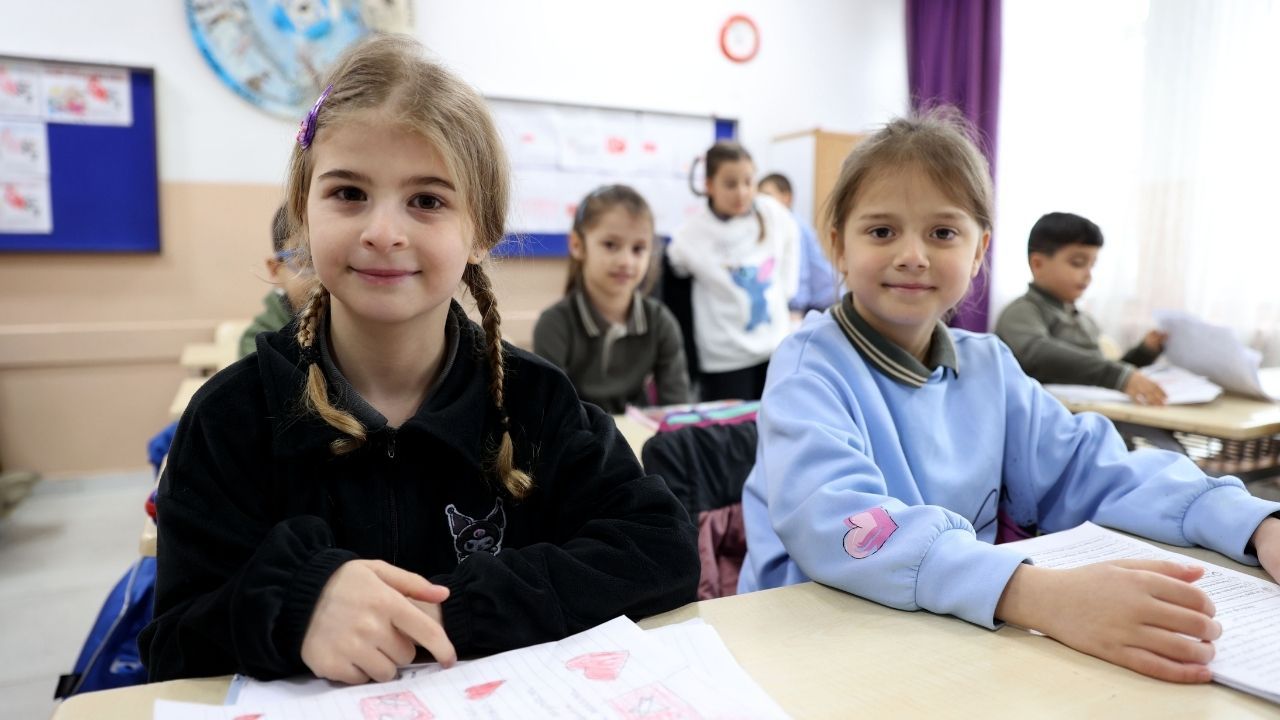 Tatil bitti, dersler başladı! Milyonlarca öğrenci için ilk zil çaldı... 3