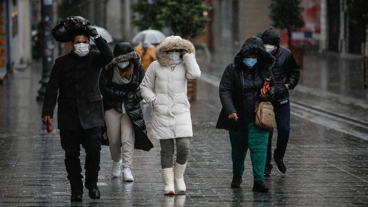 Meteoroloji açıkladı: 49 ile sağanak, 4 ile kar geliyor! 19