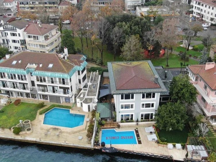 Hande Erçel, Hakan Sabancı, Kerim Sabancı... Şok operasyonda Kasım Garipoğlu detayı! Hepsi VIP partisine katılmış... 5