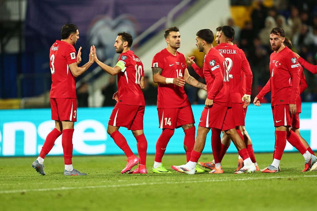 Türkiye-Romanya maçının ilk 11'leri 2