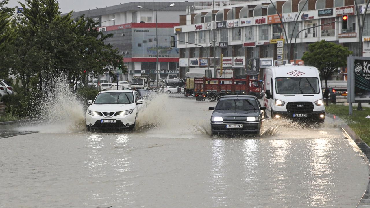 Meteoroloji açıkladı: 34 ilde sağanak, 6 ilde kar bekleniyor! 14