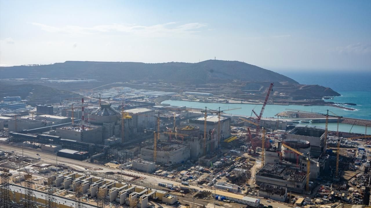 Akkuyu NGS'nin ikinci güç ünitesinde kutup vinci kuruldu 1