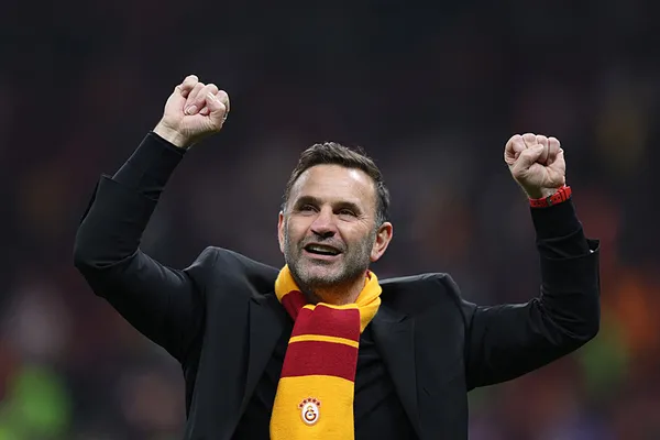 Okan Buruk'u isteyen 3 kulüp! Biri Premier Lig'den 1