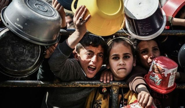 Sara Netanyahu "Çocuklarım Netanyahu'nun çocukları olduğu için aşağılanıyor" dedi, aynı gün İran'da okul vuruldu 165 çocuk öldü! 5