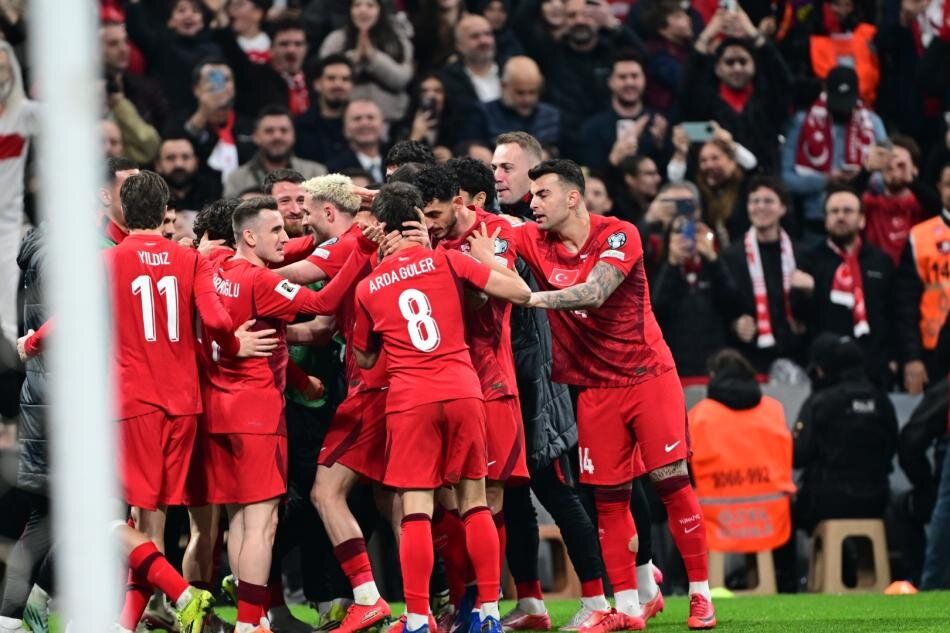 Arda Güler Romanya basınında manşetleri süsledi: "Onlar Arda'ya sahipti! Oyunu Hagi gibi yönetti" 6