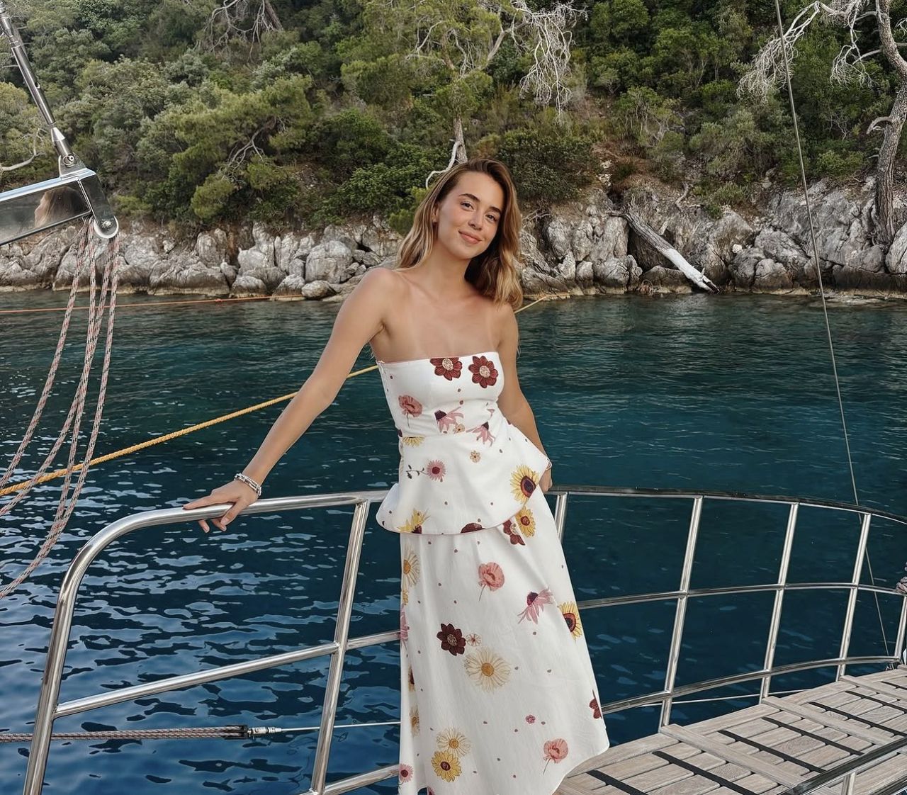 Mert Yazıcıoğlu'nun yeni sevgilisi! Zeynep Artukmaç bakın kimin torunu çıktı... 3
