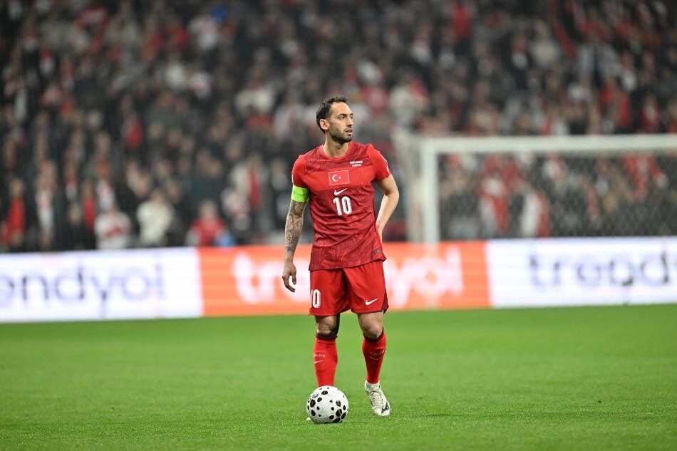 Galatasaray'ın Hakan Çalhanoğlu için ödeyeceği bonservis bedeli belli oldu 4