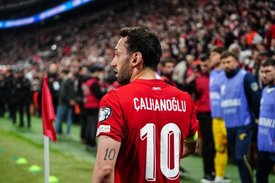 Galatasaray'ın Hakan Çalhanoğlu için ödeyeceği bonservis bedeli belli oldu 2