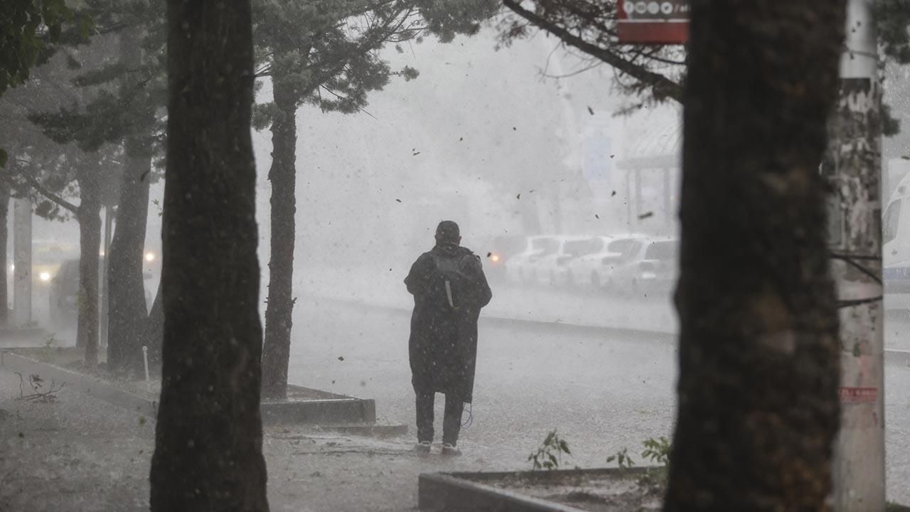 44 ilde yarın sağanak alarmı! Bu illerde yaşayanlar dikkat 19