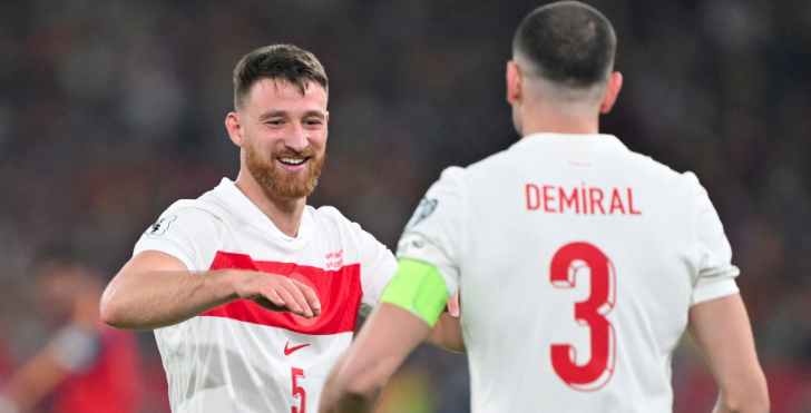 Salih Özcan'ın menajeri transfer görüşmesi için İstanbul'a geliyor 8