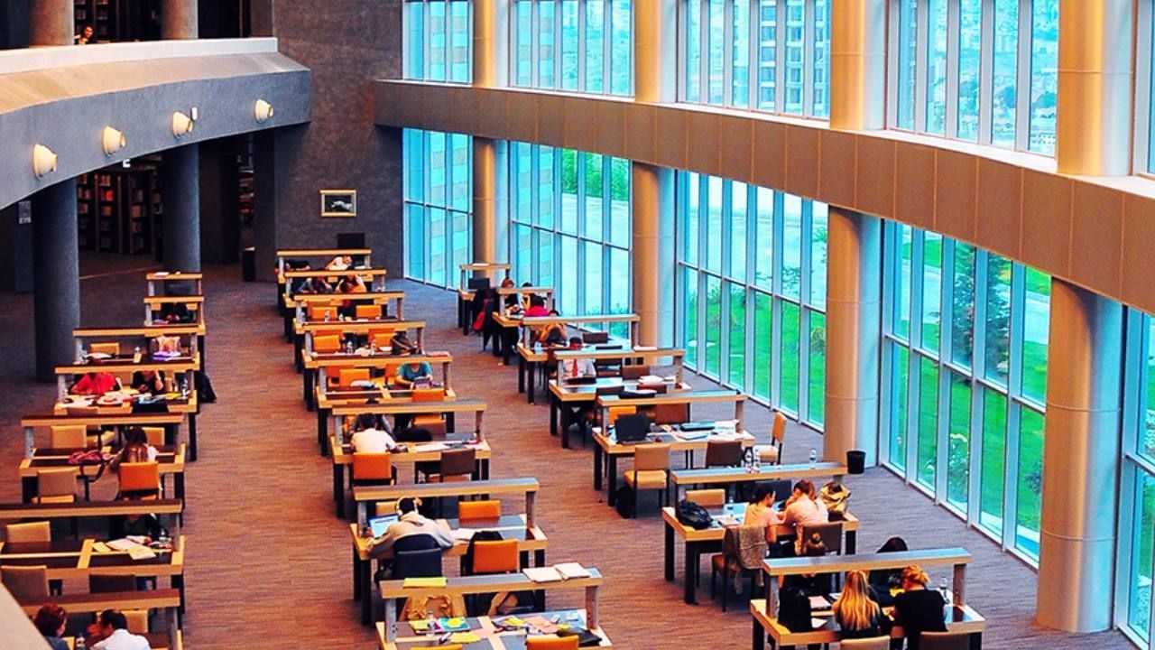 Boğaziçi'ni, Koç'u, İTÜ'yü geride bıraktı! İşte Türkiye’nin en iyi üniversitesi 14