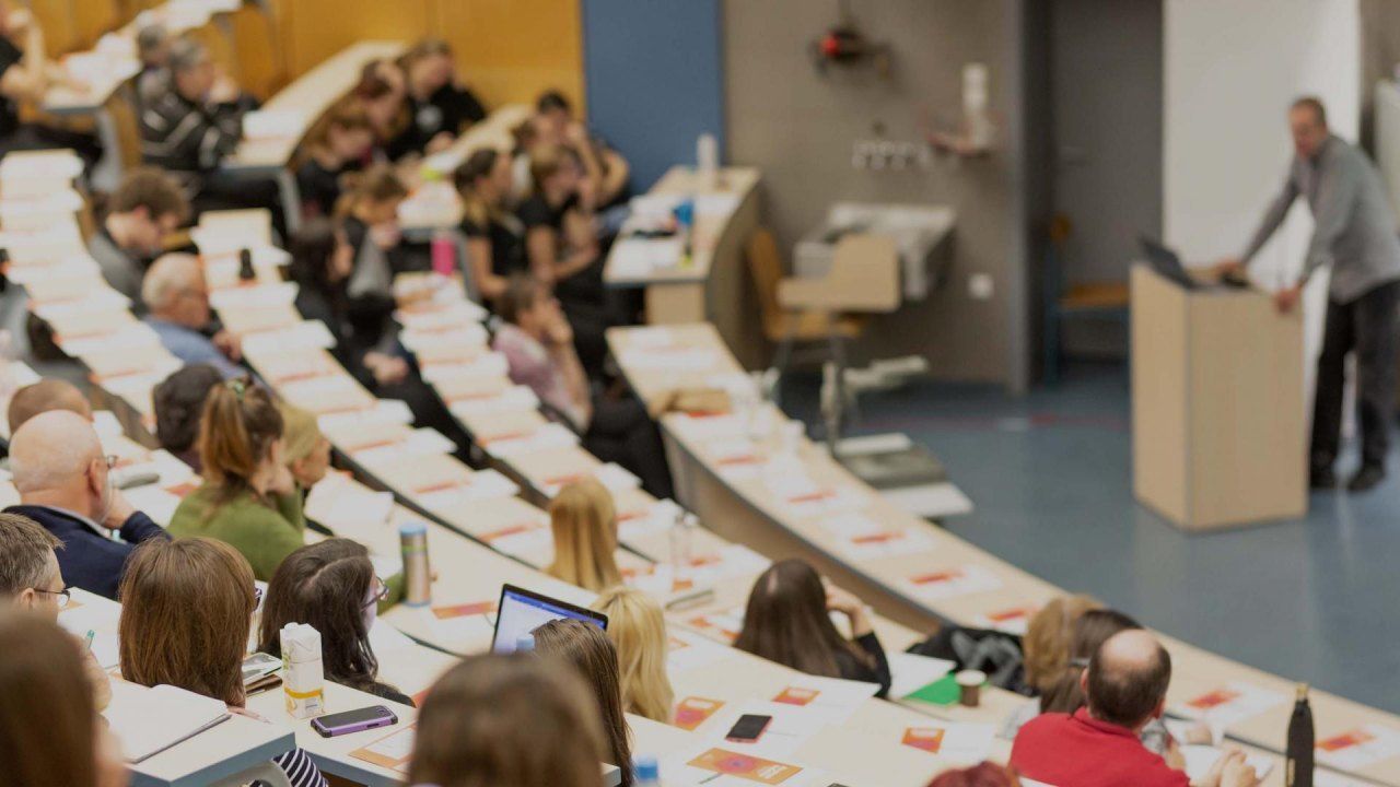 Boğaziçi'ni, Koç'u, İTÜ'yü geride bıraktı! İşte Türkiye’nin en iyi üniversitesi 19