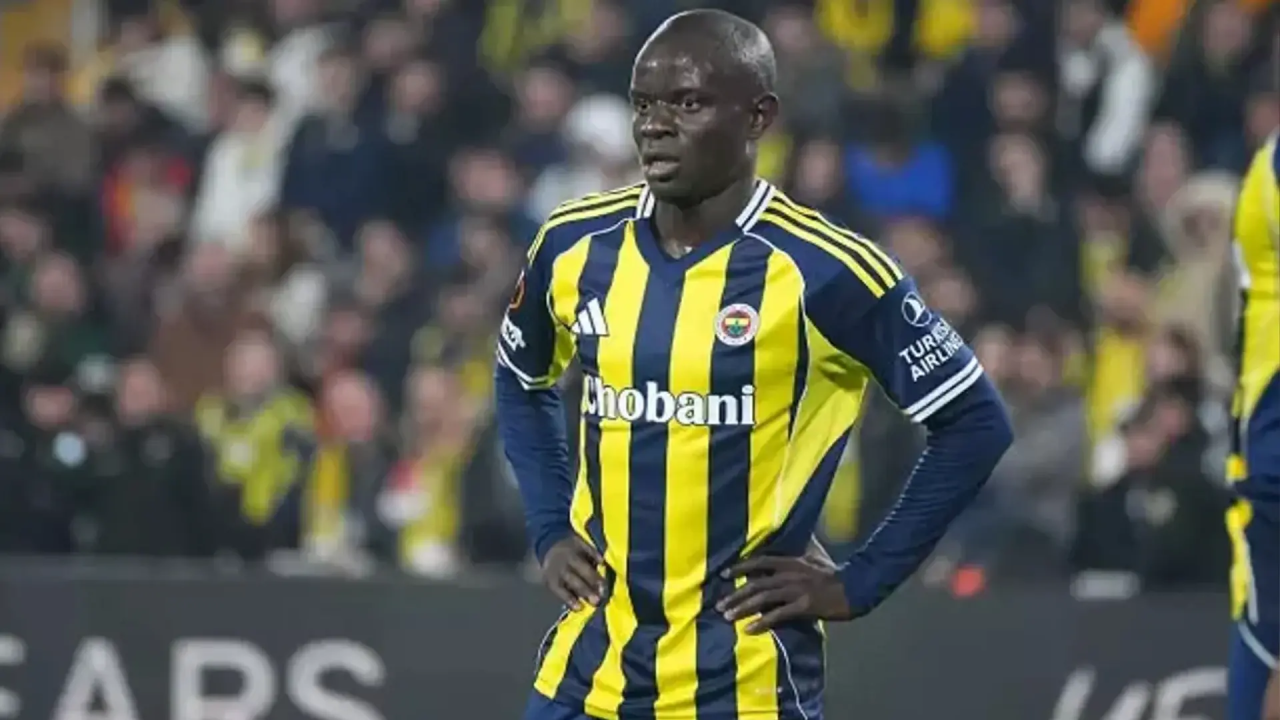Fenerbahçe'deki N'Golo Kante krizinde yeni detay ortaya çıktı! Sadettin Saran'dan şok sözleşme: Forma gelirinin yarısı Kante'ye gidiyor 4