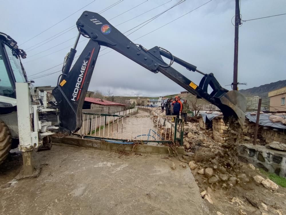 Şırnak’ta dereler taştı: Çok sayıda konut ve ahır zarar gördü 3