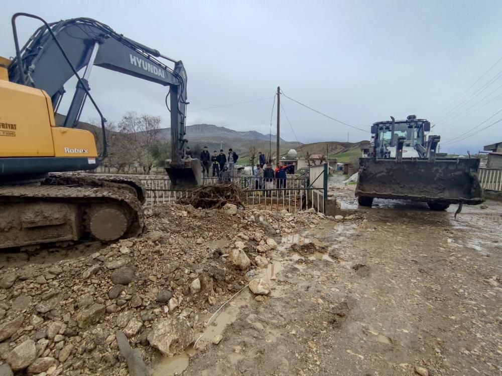 Şırnak’ta dereler taştı: Çok sayıda konut ve ahır zarar gördü 4