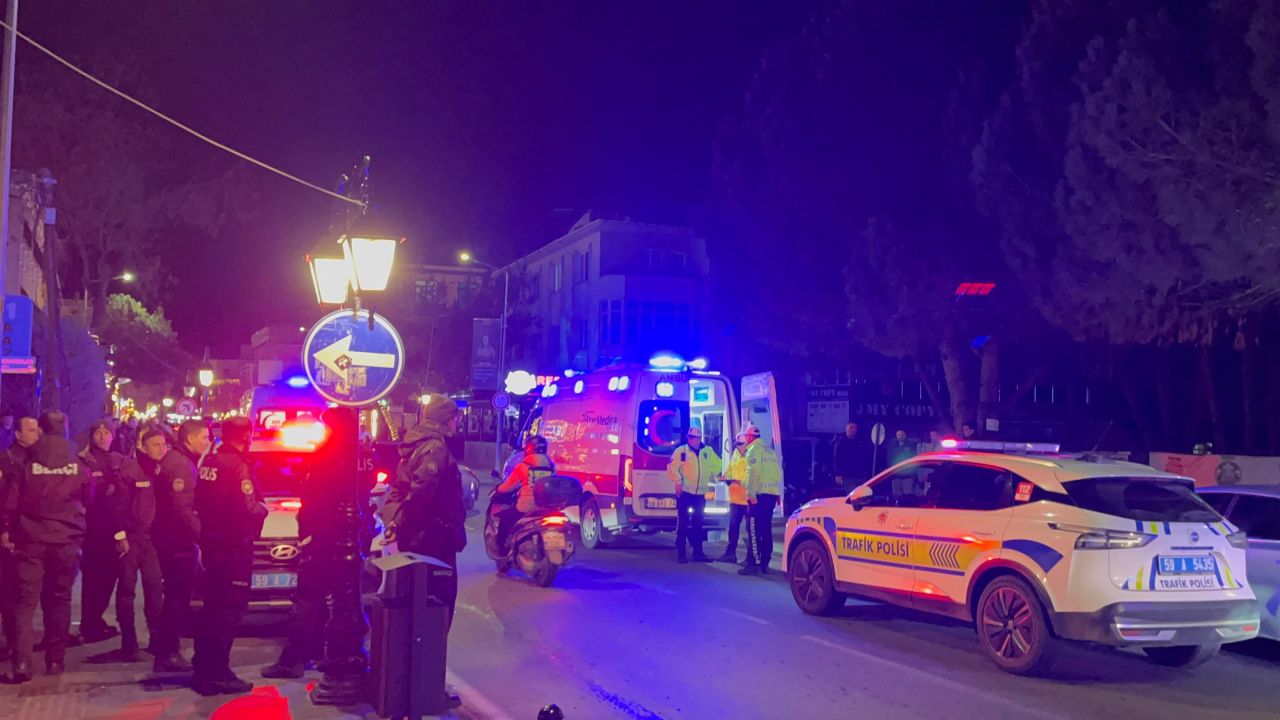 Tekirdağ'da iki motosiklet kafa kafaya çarpıştı: 2 yaralı 1
